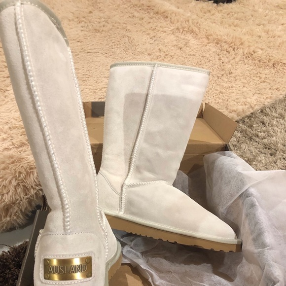 ausland Shoes - New in box women’s size 8.5